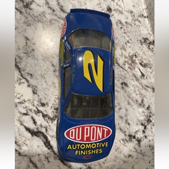 1992 Racing Champions | Ricky Craven #2 Dupont 1:24 Blue Car Chevy NASCAR - Picture 6 of 13